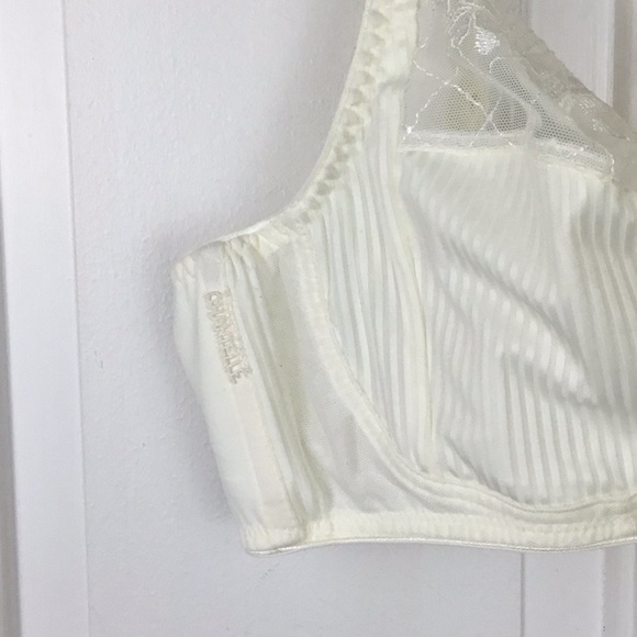 Chantelle Wirefree Unlined Bra - Picture 2 of 10